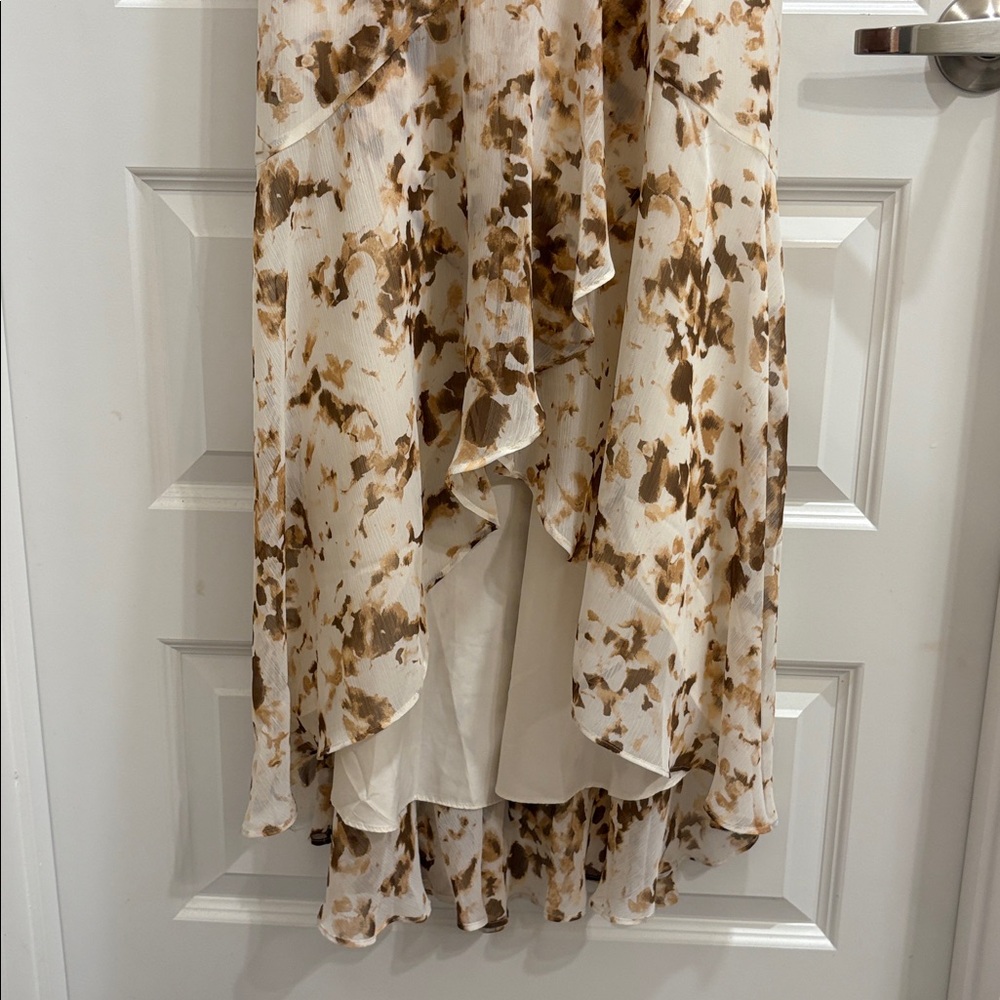 ✨NWT~Express Ruffle Maxi✨ - Picture 5 of 10